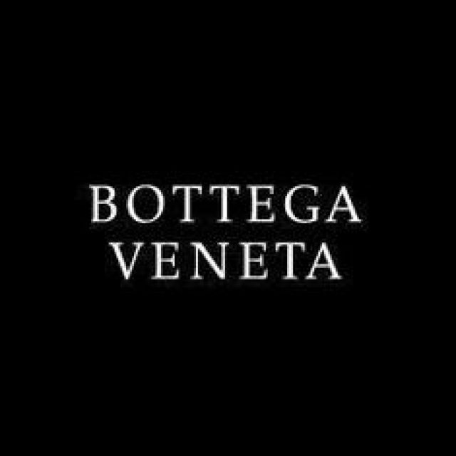 Bottega Veneta : shopping de luxe, mode & accessoires à Paris-Charles De Gaulle