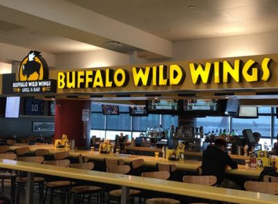 Buffalo Wild Wings, restaurant américain à l’aéroport JFK à New York