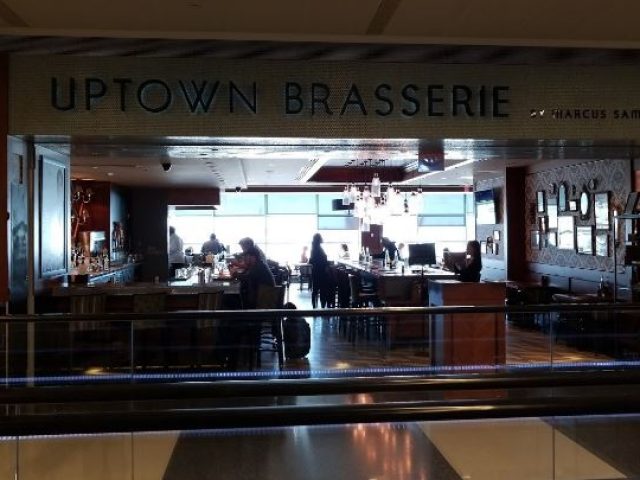 Restaurant Uptown Brasserie à l’aéroport JFK de New York